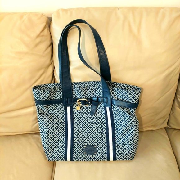 Tommy Hilfiger Handbags - Large Navy Blue Tommy Hilfiger Purse